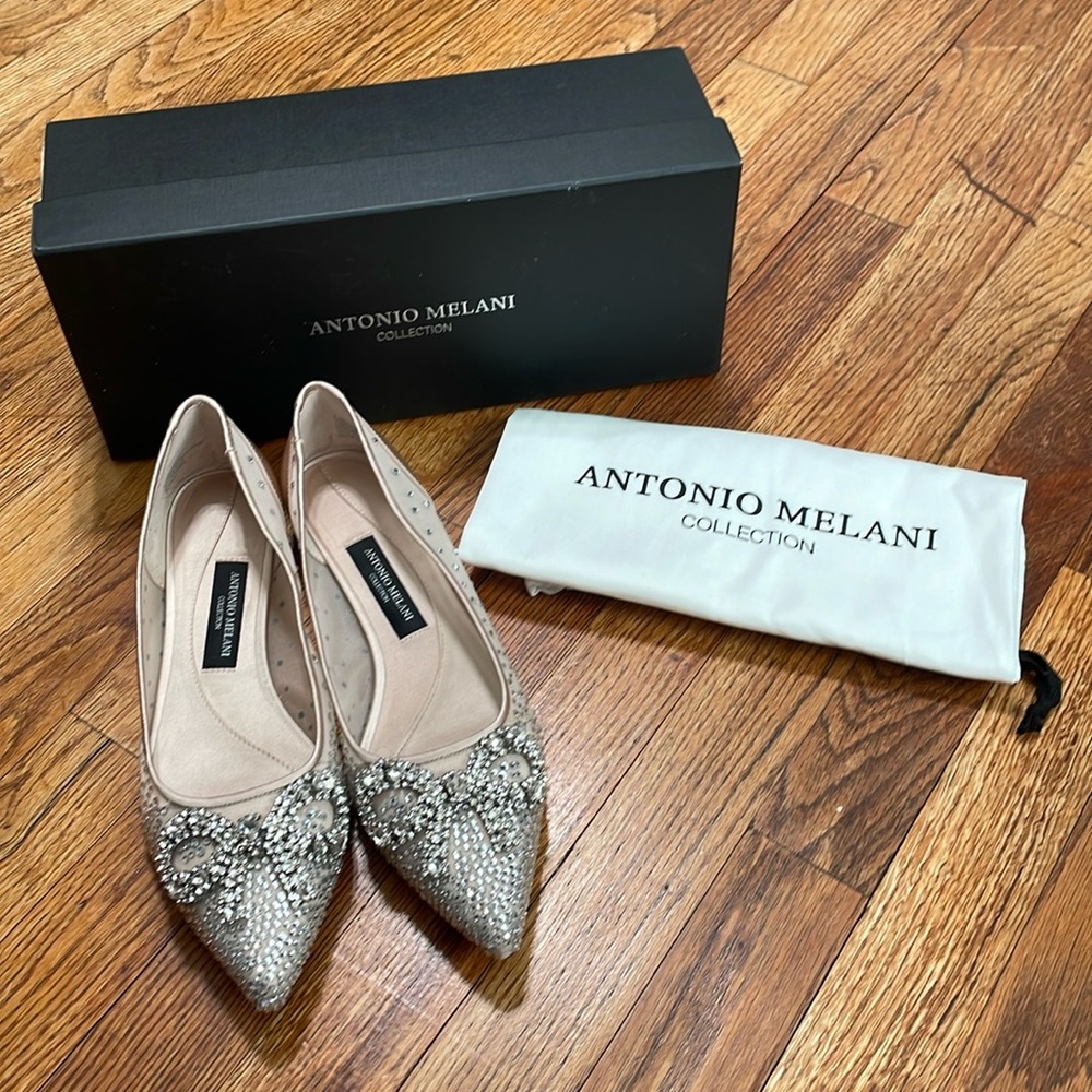 Antonio Melani flats